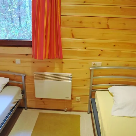 De Boshut Vakantiehuis *